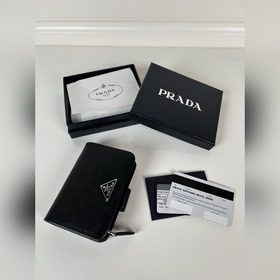 Женский кошелек PRADA с крестообразной