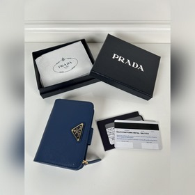Женский кошелек PRADA с крестообразной