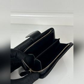 Женский компактный кожаный кошелек PRA