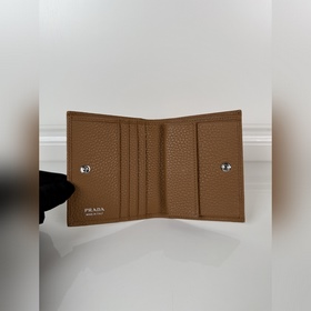 Женский кошелек PRADA с двумя складкам