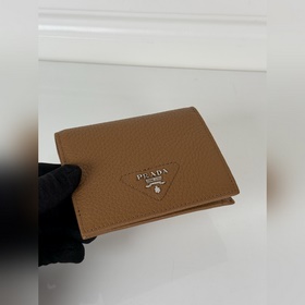 Женский кошелек PRADA с двумя складкам