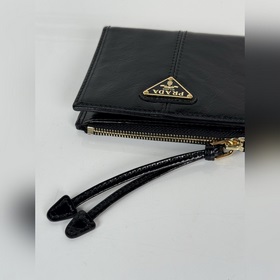 Универсальный короткий кошелек PRADA, 