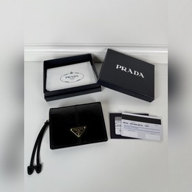 Женский кошелек PRADA с двумя складкам