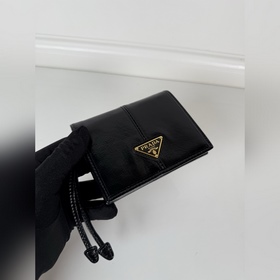 Женский кошелек PRADA с двумя складкам