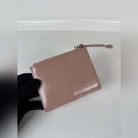 Универсальный компактный кошелек PRADA