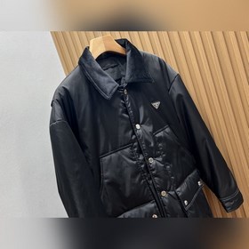 Куртка Prada с нагрудным карманом стал