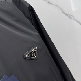 PRADA Осень/Зима 2026 Новинка Куртка с