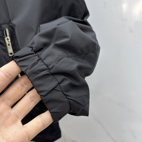 PRADA 26SS Новая мужская короткая курт