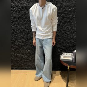 Коллекция Prada 2026 Pre-Fall： футболк