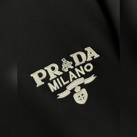 Prada 2026 Осень/Зима Премиум Импортна