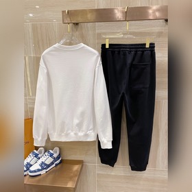 Официальный сайт Prada Новинка： двухсл