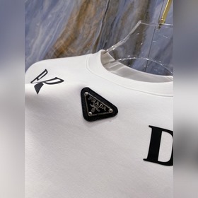 Коллекция PRADA 2026 осень/зима Худи с