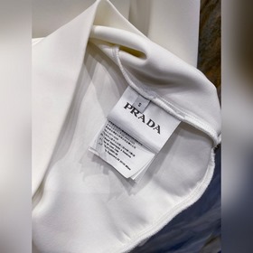 Коллекция PRADA 2026 осень/зима Худи с