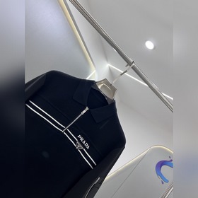 Коллекция Prada Осень/Зима 2026 Пулове
