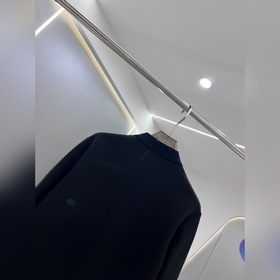 Коллекция Prada Осень/Зима 2026 Пулове