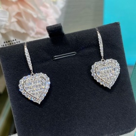 9 2 5 7600210 Tiffany & Co. Серьги с б