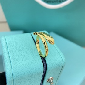 Кольцо Tiffany & Co. Новое кольцо «Гре