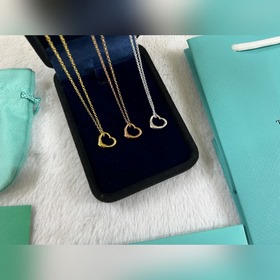 Tiffany & Co. Небольшой кулон в форме