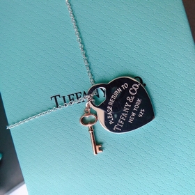 Ожерелье Tiffany в форме сердца для же