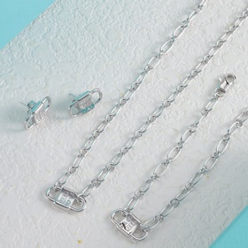 Набор Tiffany： колье, браслет и серьги