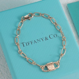 Набор Tiffany： колье, браслет и серьги