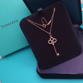 Tiffany & Co. Новое колье с рубиновым 