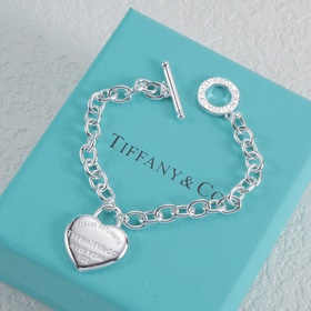 Набор Tiffany： колье и браслет