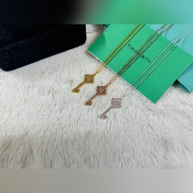 Колье Tiffany & Co. Petite Key с розов