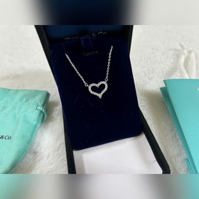 Tiffany & Co. Колье с маленьким сердеч