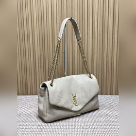 Milk Tea Shade YSL New Calypso отличае