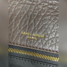 YSL New Calypso с текстурированной отд
