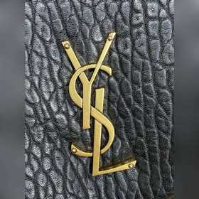 Новая сумка YSL Calypso с текстурирова