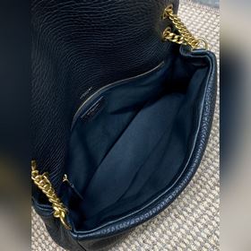 Новая сумка YSL Calypso с текстурирова