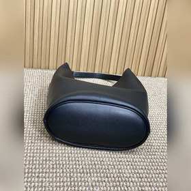 Большая сумка через плечо YSL Hobo. Зе