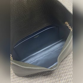 Представляем новую сумку YSL в форме к