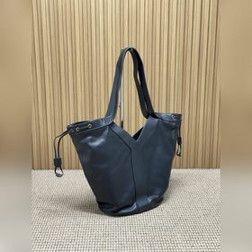 Сумка YSL Y Shopping Bag пользуется по