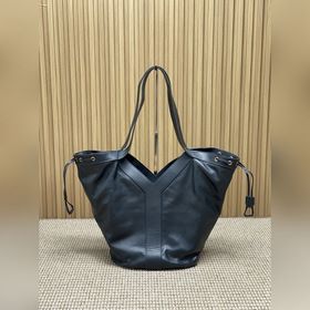 Сумка YSL Y Shopping Bag пользуется по