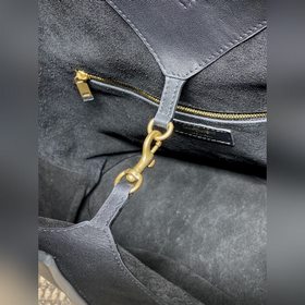 Сумка YSL Y Shopping Bag пользуется по