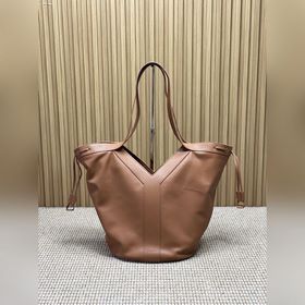 Сумка YSL Y Shopping Bag пользуется по