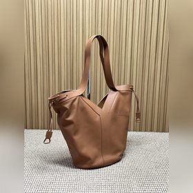 Сумка YSL Y Shopping Bag пользуется по