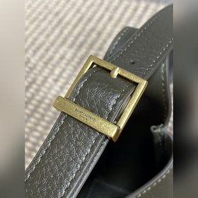 Новая мини-сумка YSL просто очаровател