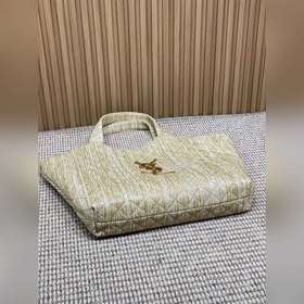 ICARE New Beige, вдохновленный оттенка