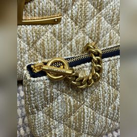 ICARE New Beige, вдохновленный оттенка