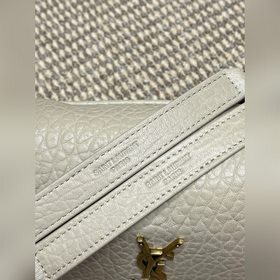 Новая сумка Niki от YSL в цвете латте-