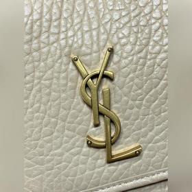 Новая сумка Niki от YSL в цвете латте-
