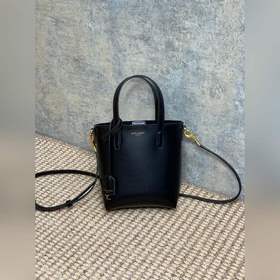 Новая мини-сумка YSL из глянцевой кожи