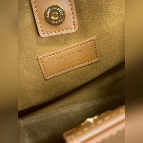Новая мини-сумка YSL из глянцевой кожи
