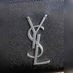 Классическая сумка на пояс YSL Caviar 