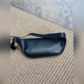 Классическая сумка на пояс YSL Универс