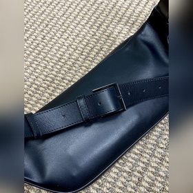 Классическая сумка на пояс YSL Универс